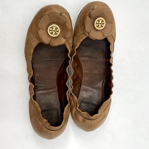 Tory Burch Tan Brown Scrunch Ballet Flats - Picture 6 of 6